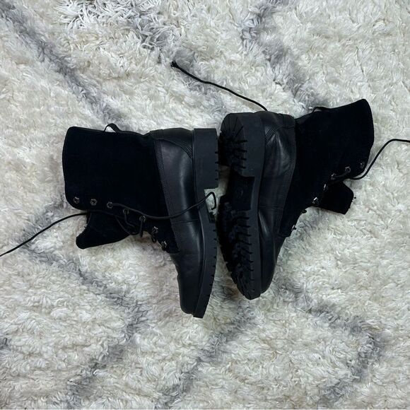 Timberland Waterproof Foldover
Teddy Fleece Black... - Picture 3 of 8